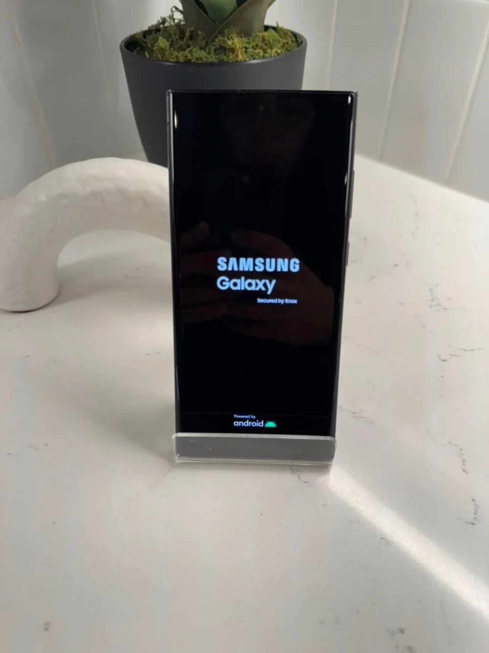 Samsung Galaxy S23 Ultra 256GB unlocked Phantom Black.